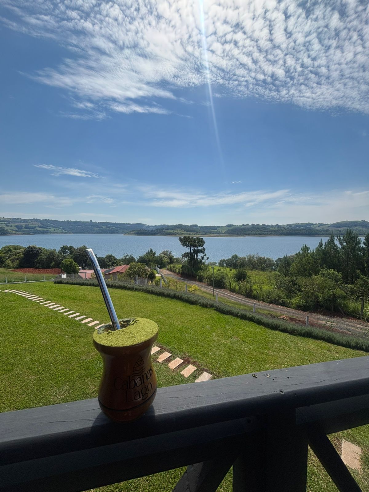 Deck privativo com vista para a natureza na Cabana II